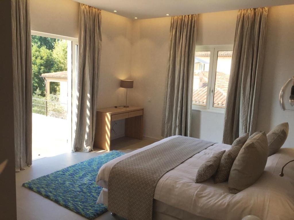 Hôtel Golf & Spa Château de la Bégude The Originals Collection