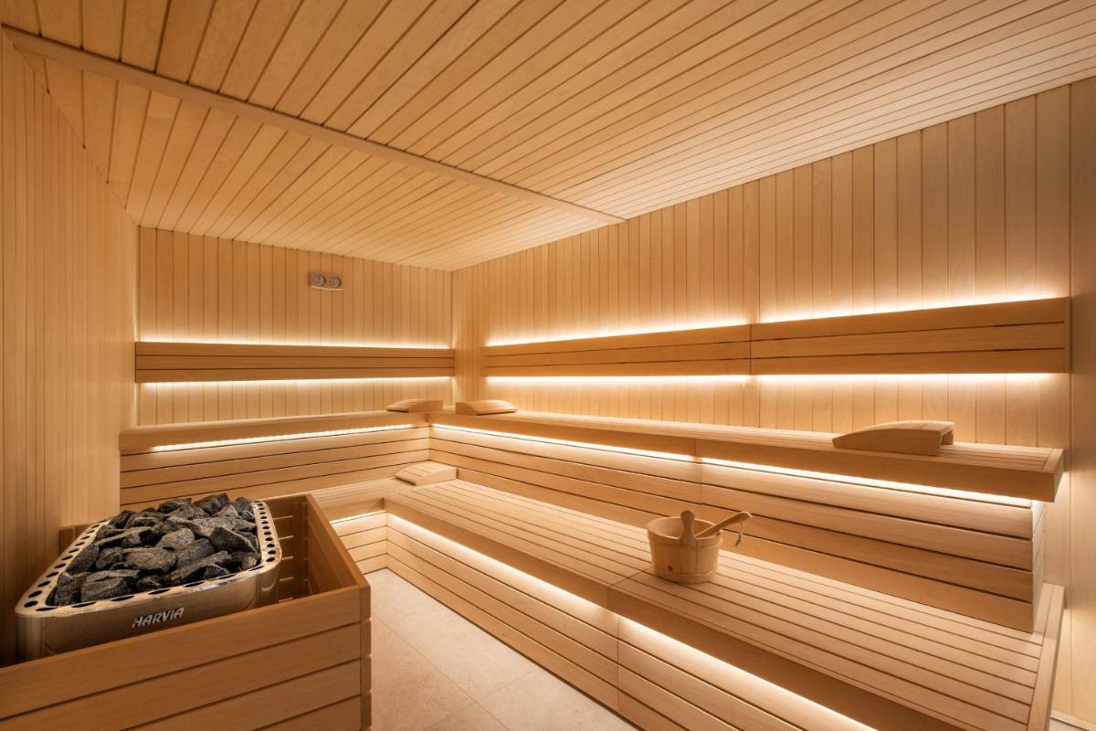 Hôtel Golf & Spa Château de la Bégude The Originals Collection