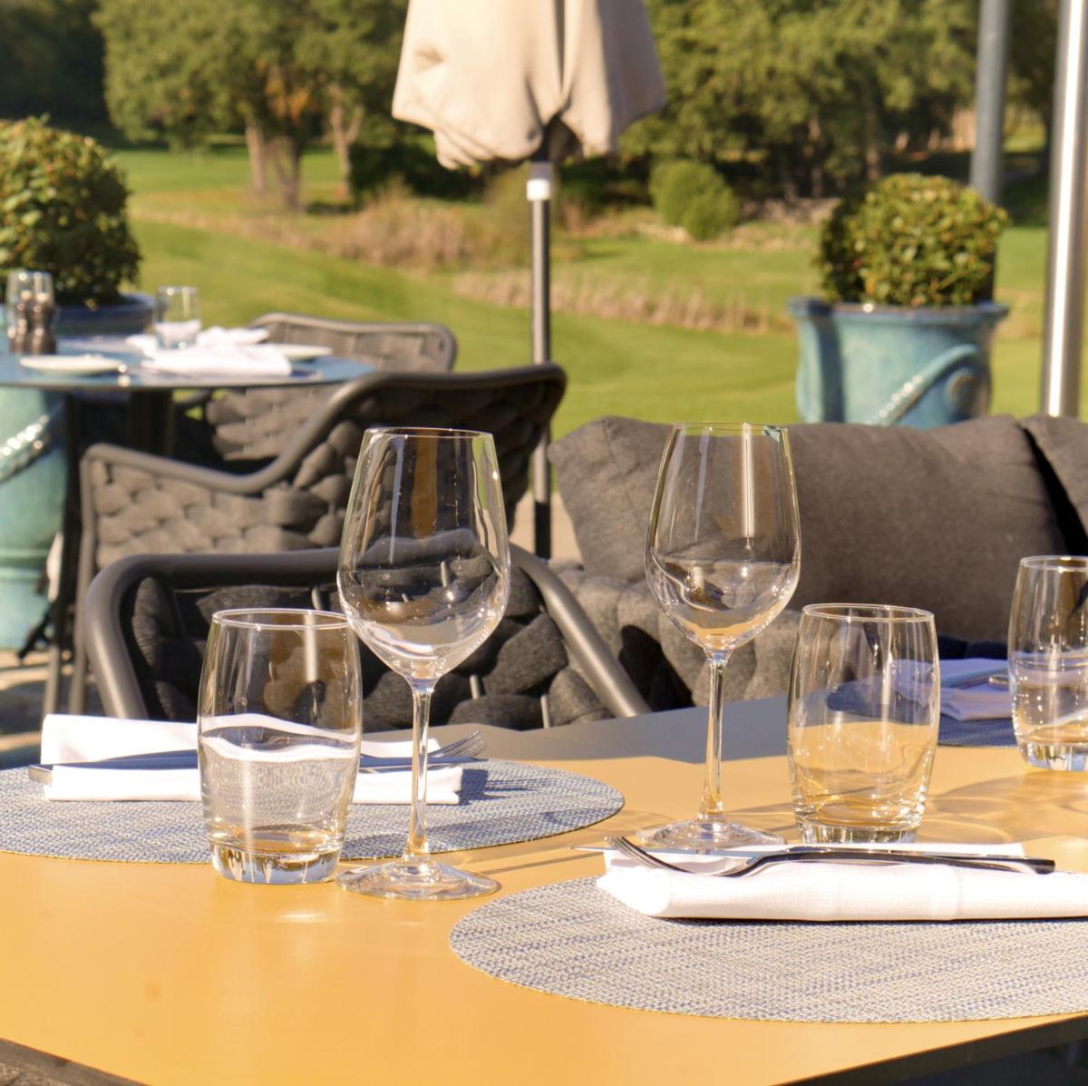 Hôtel Golf & Spa Château de la Bégude The Originals Collection