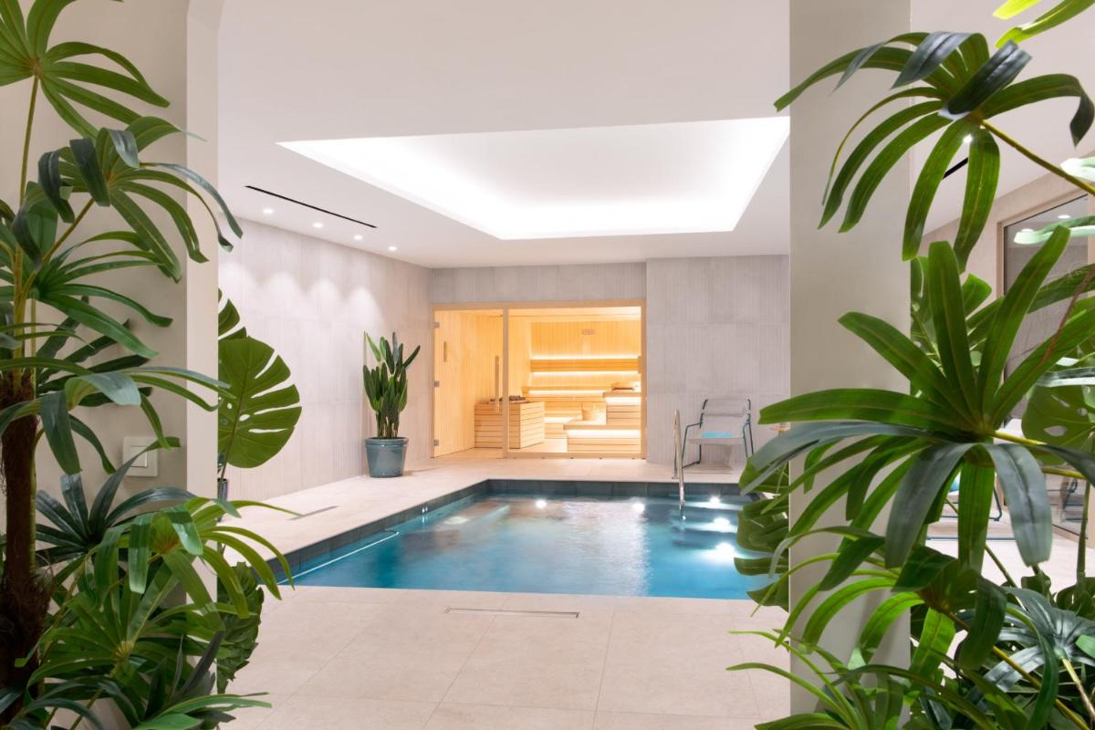 Hôtel Golf & Spa Château de la Bégude The Originals Collection