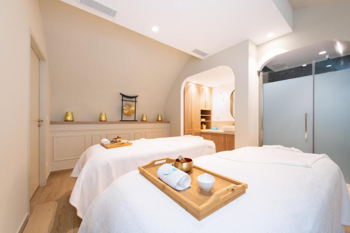 Hôtel Golf & Spa Château de la Bégude The Originals Collection