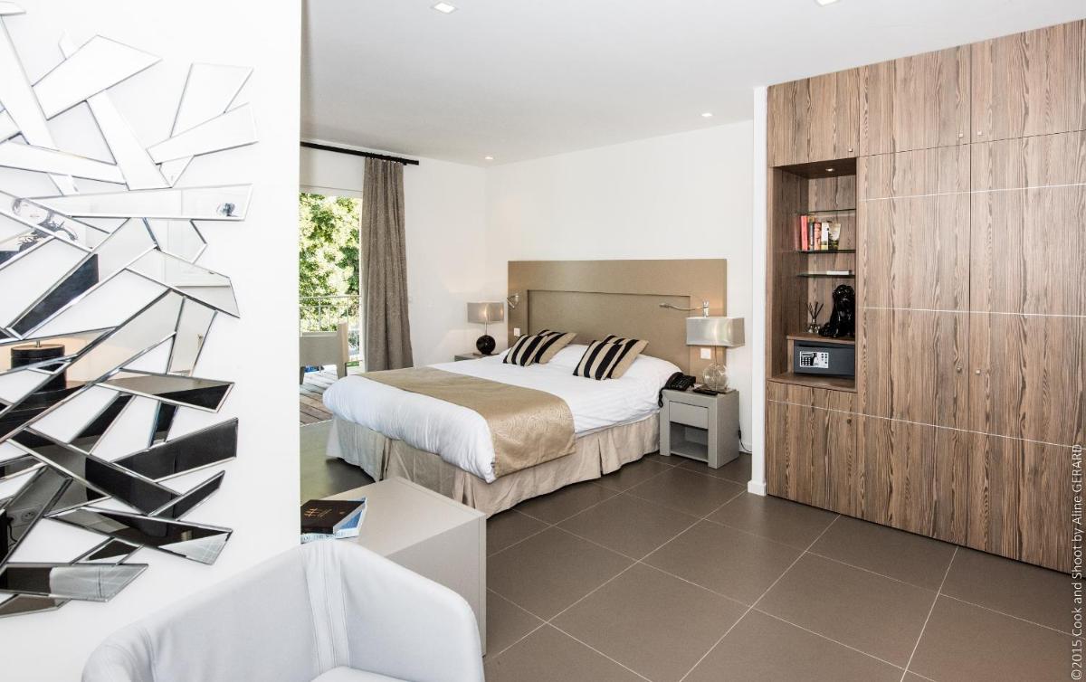 Hôtel Golf & Spa Château de la Bégude The Originals Collection