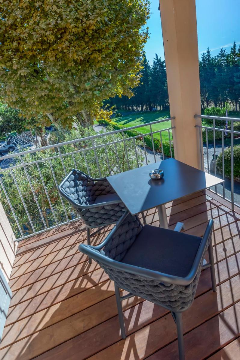 Hôtel Golf & Spa Château de la Bégude The Originals Collection