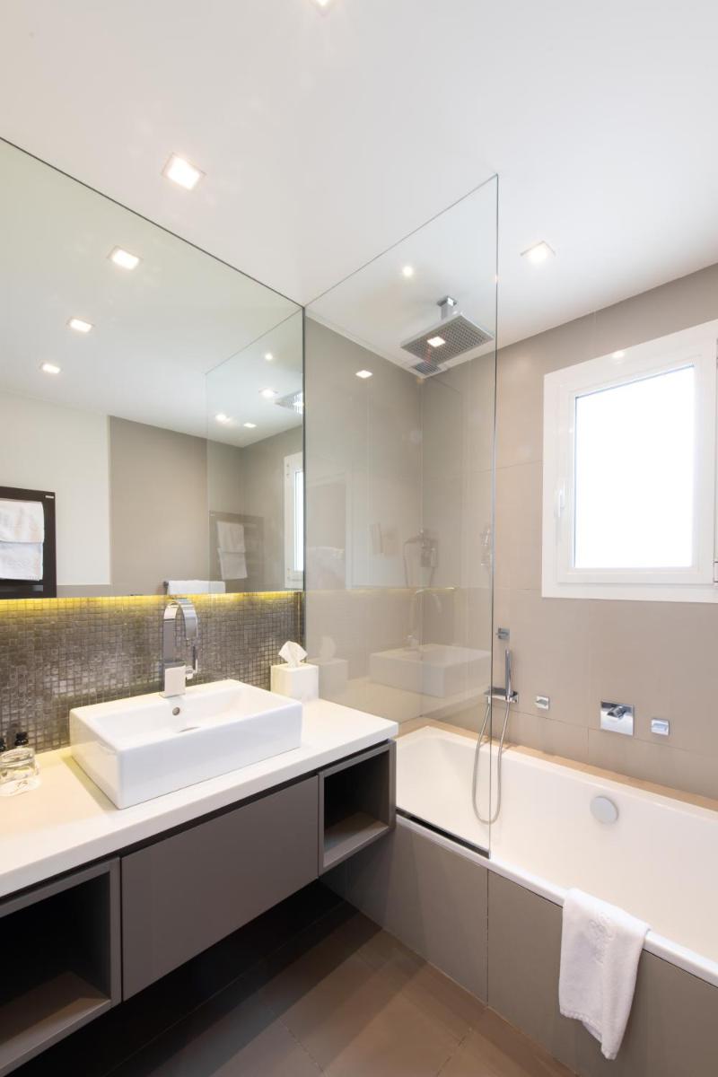 Hôtel Golf & Spa Château de la Bégude The Originals Collection