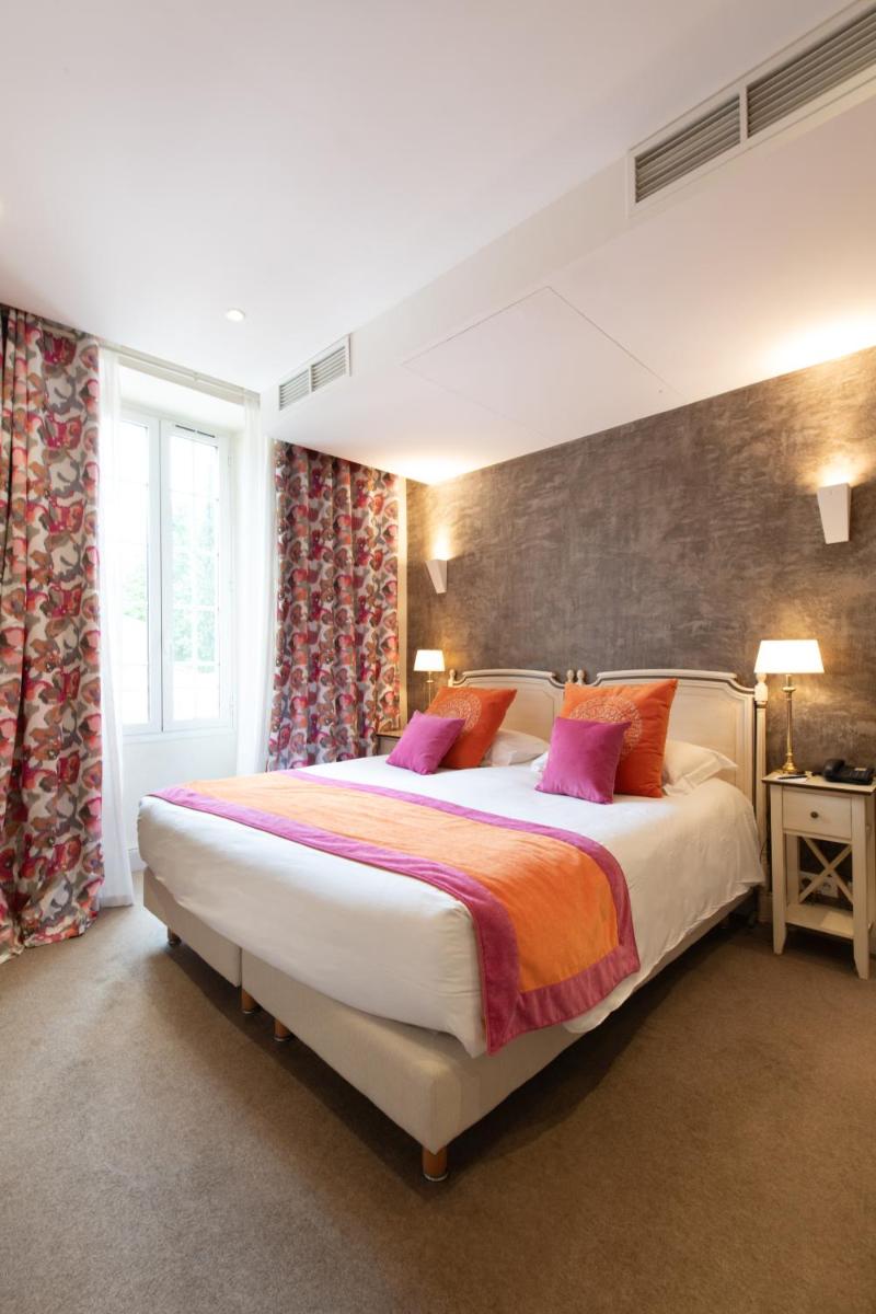 Hôtel Golf & Spa Château de la Bégude The Originals Collection