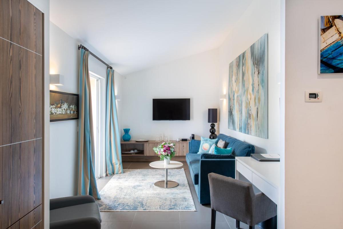 Hôtel Golf & Spa Château de la Bégude The Originals Collection