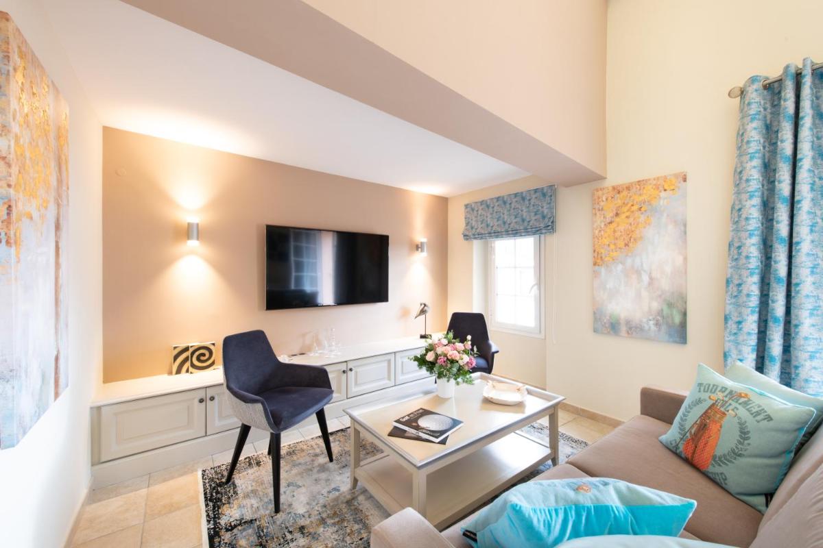 Hôtel Golf & Spa Château de la Bégude The Originals Collection