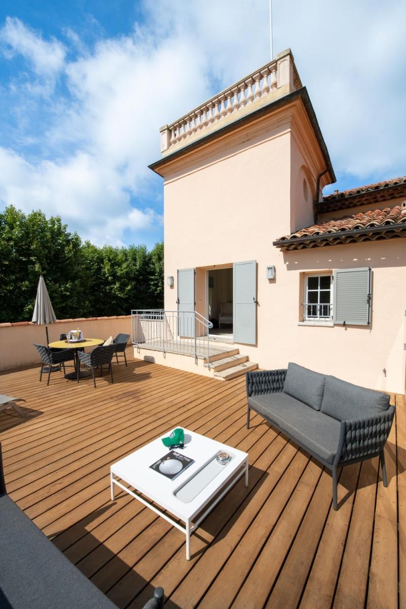 Hôtel Golf & Spa Château de la Bégude The Originals Collection