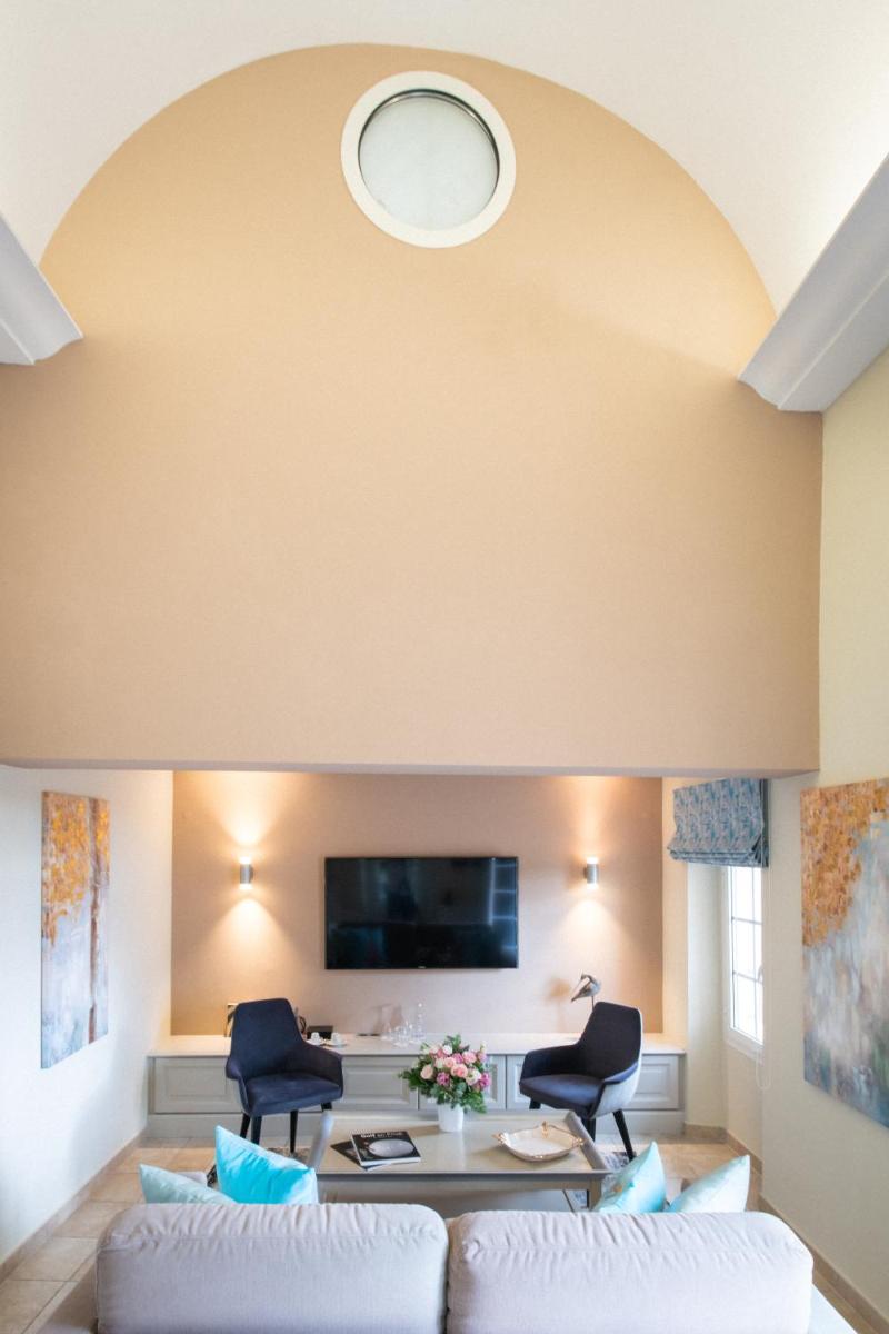 Hôtel Golf & Spa Château de la Bégude The Originals Collection