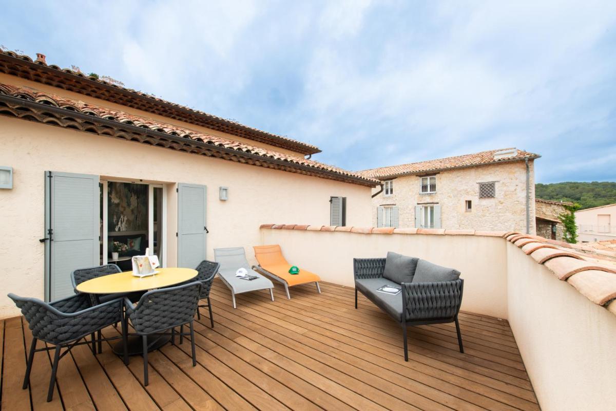 Hôtel Golf & Spa Château de la Bégude The Originals Collection