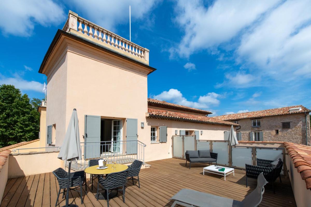 Hôtel Golf & Spa Château de la Bégude The Originals Collection