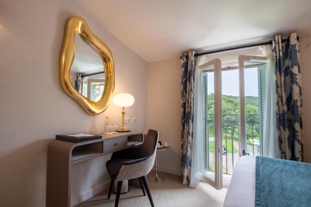 Hôtel Golf & Spa Château de la Bégude The Originals Collection