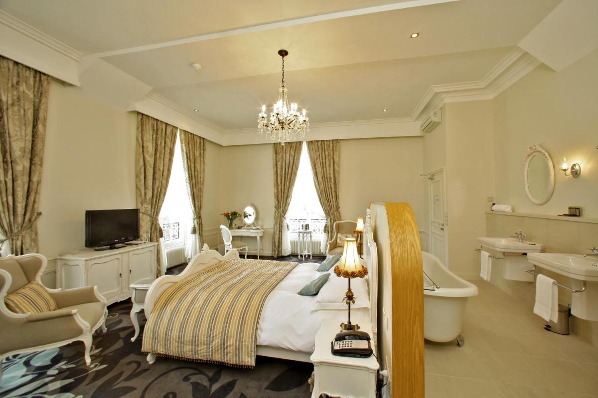 Wyndham Halcyon Resort La Souterraine