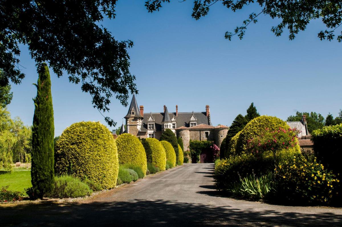 Château De La Colaissière