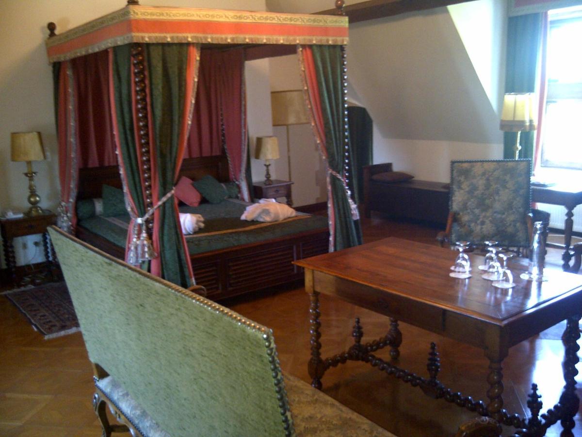 Château De La Colaissière