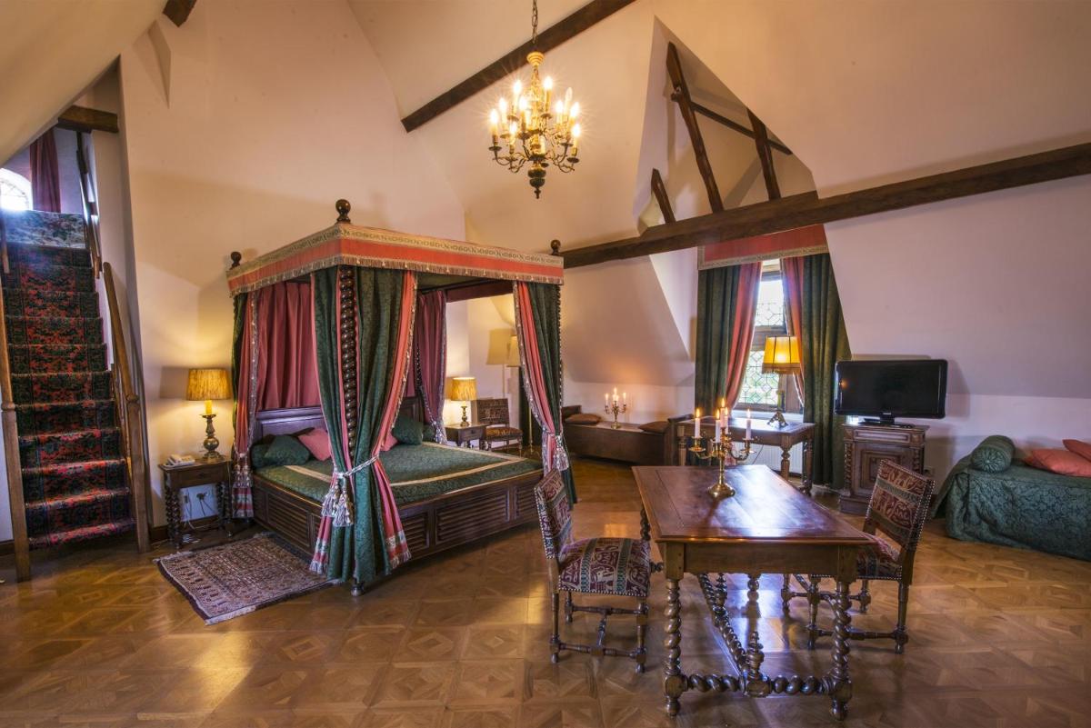 Château De La Colaissière