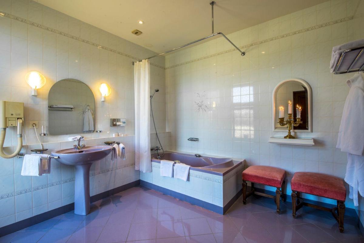 Château De La Colaissière