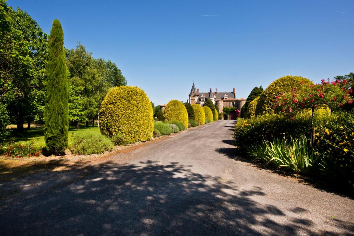 Château De La Colaissière