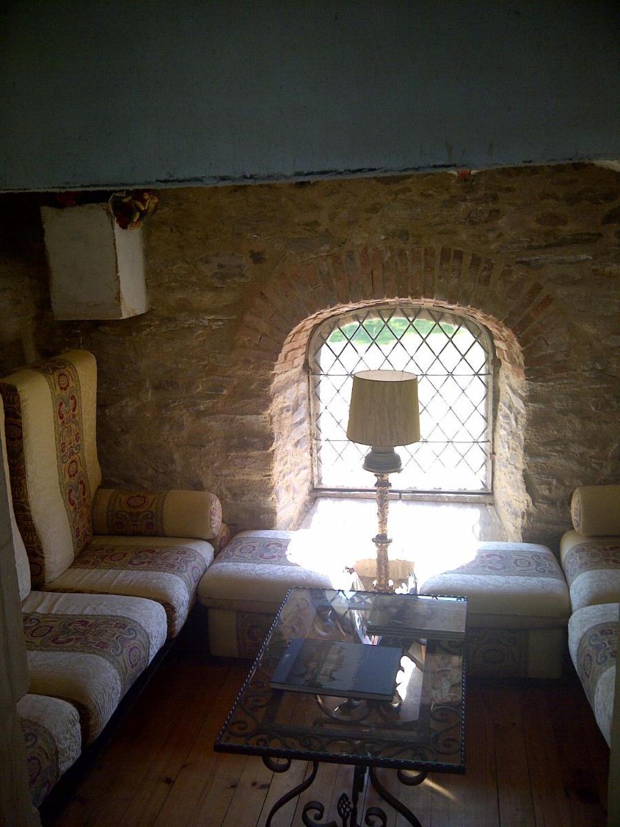 Château De La Colaissière