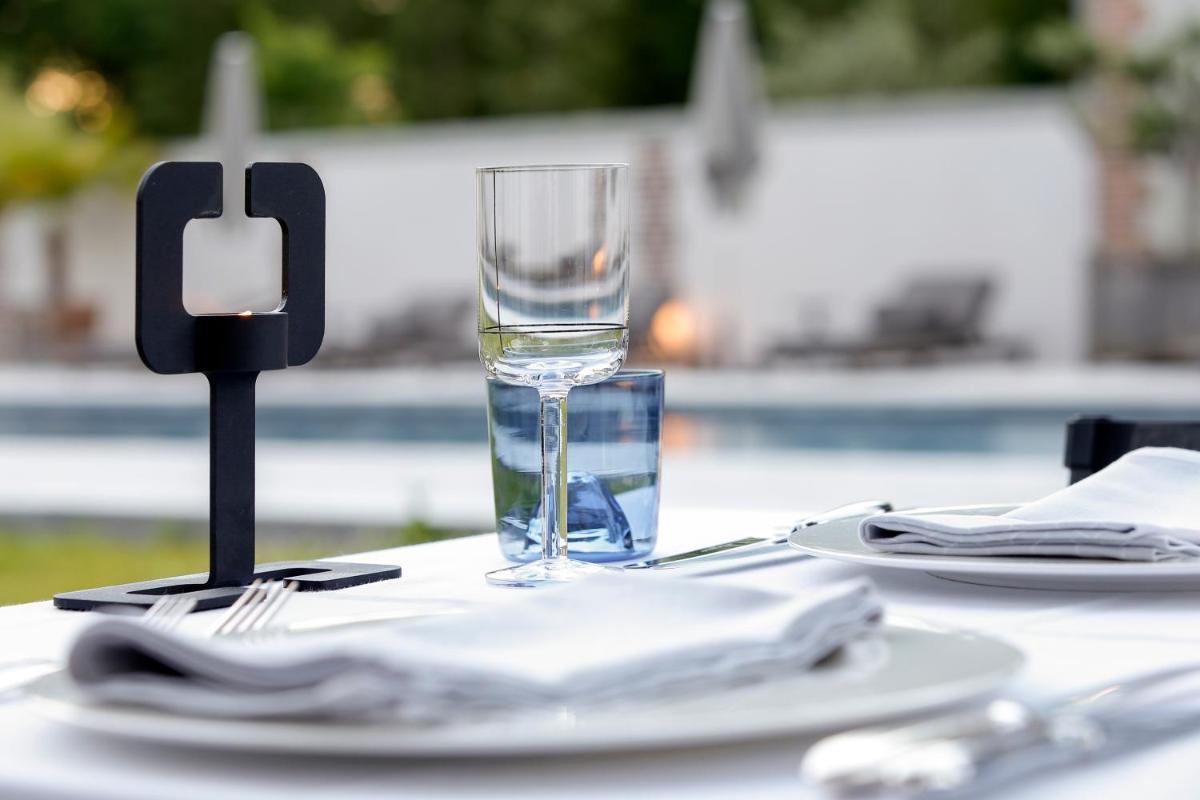 Chateau De La Resle - Design Hotels