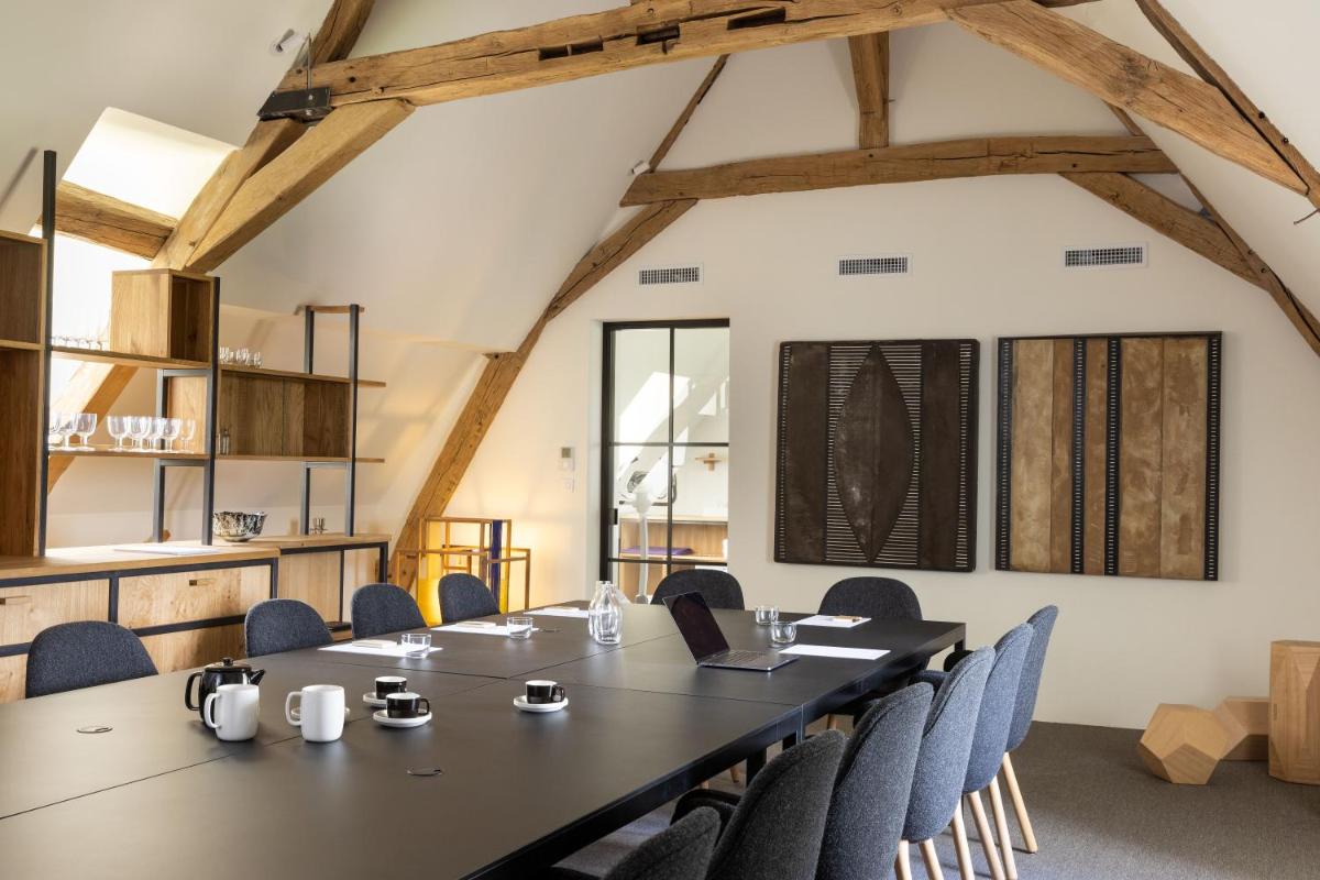 Chateau De La Resle - Design Hotels