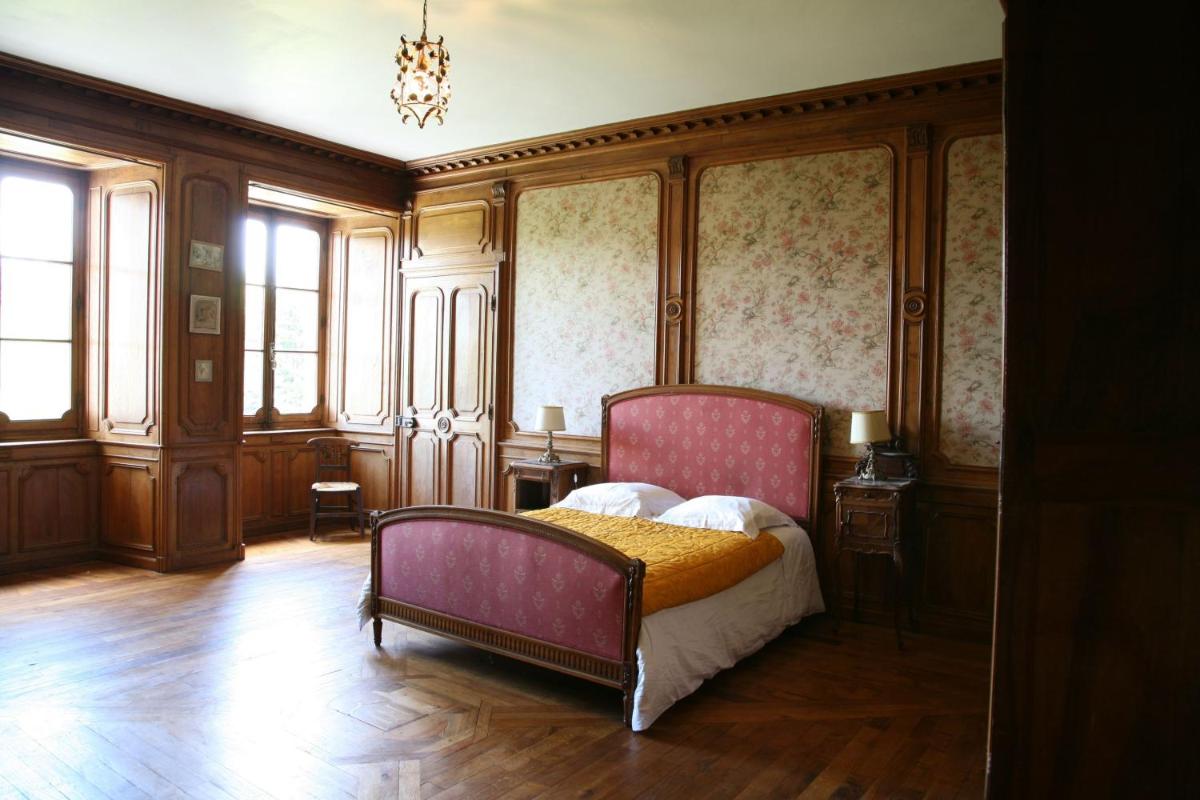 Château de Marèges Bed and Breakfast