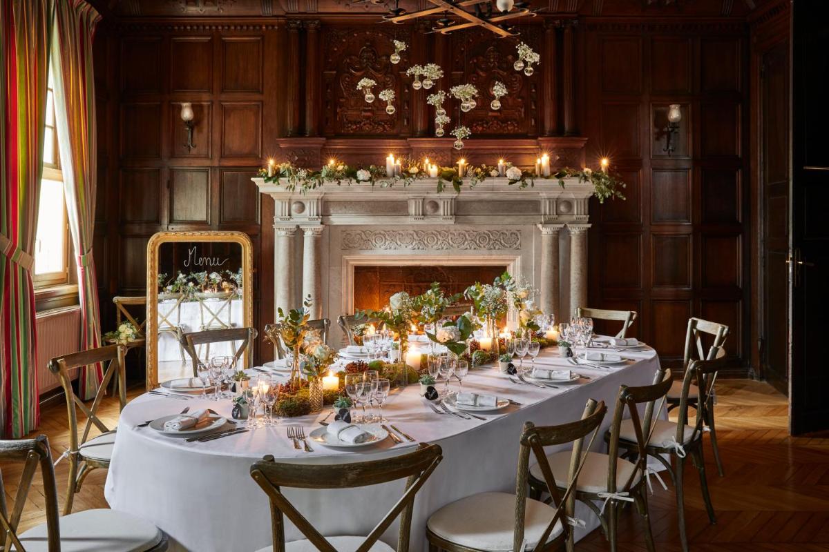 Château Jeanne & The Forest - Château de Montvillargenne