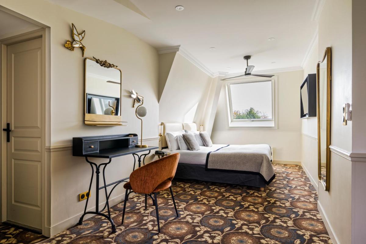 Château Jeanne & The Forest - Château de Montvillargenne