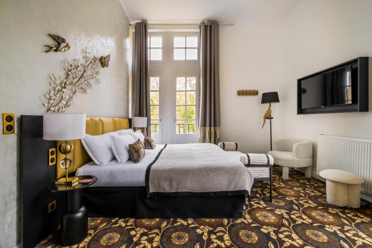 Château Jeanne & The Forest - Château de Montvillargenne