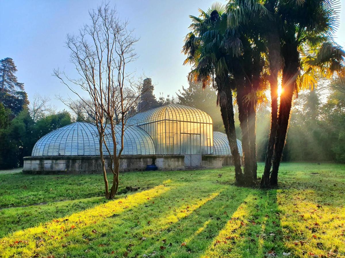 Chateau De Roussan