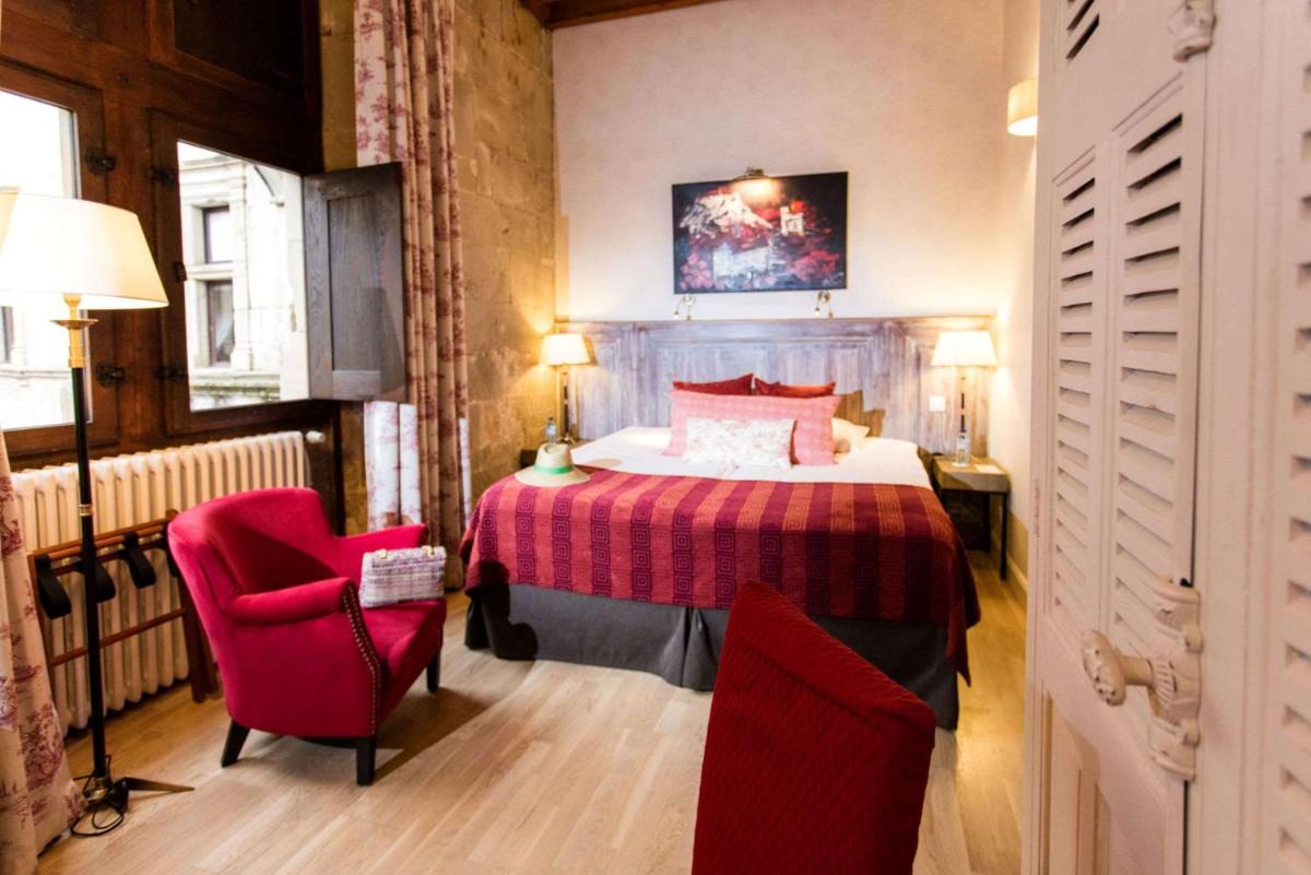 Chateau des Ducs de Joyeuse, BW Signature Collection