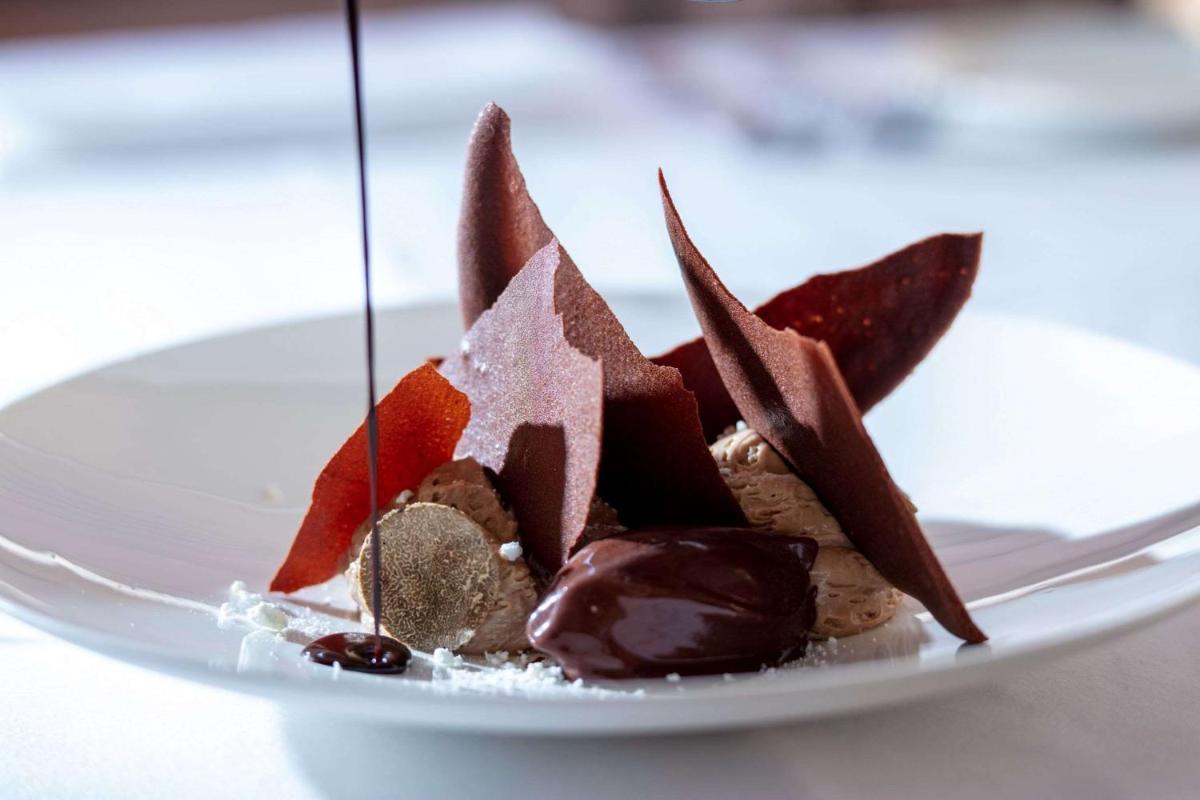 Chateau des Ducs de Joyeuse, BW Signature Collection