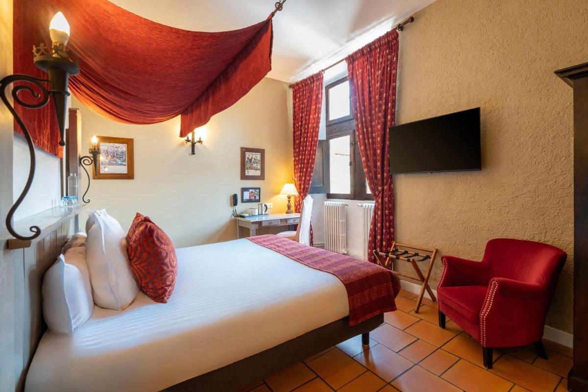 Chateau des Ducs de Joyeuse, BW Signature Collection