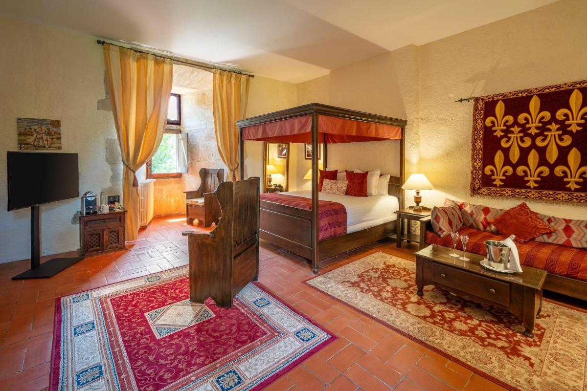 Chateau des Ducs de Joyeuse, BW Signature Collection