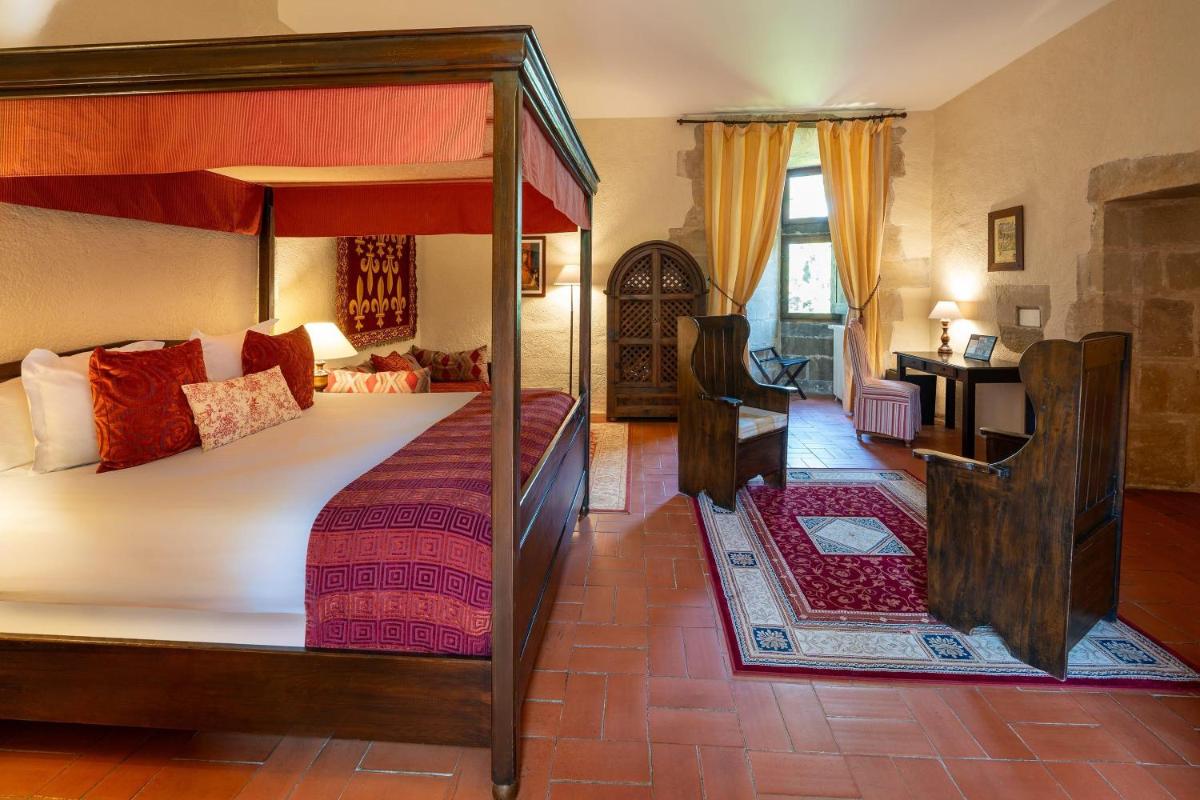 Chateau des Ducs de Joyeuse, BW Signature Collection