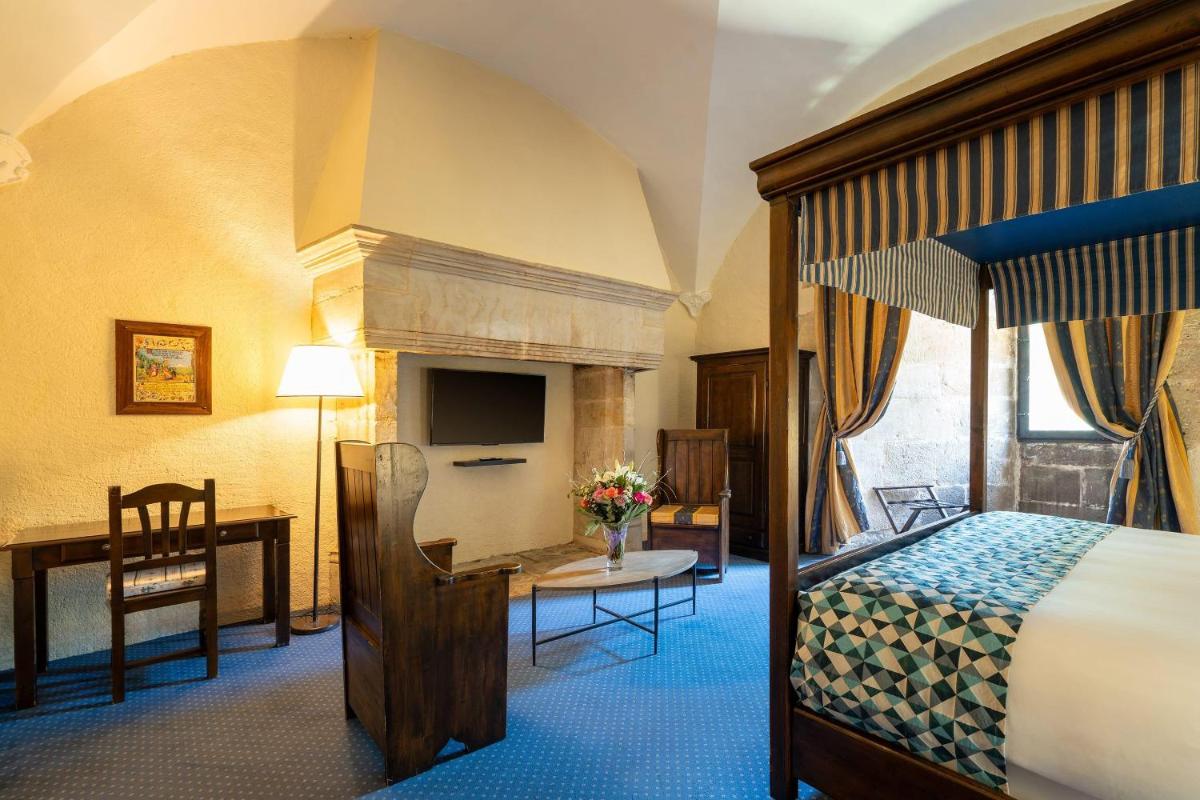 Chateau des Ducs de Joyeuse, BW Signature Collection