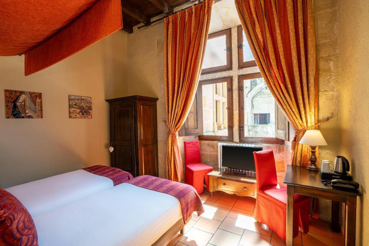 Chateau des Ducs de Joyeuse, BW Signature Collection