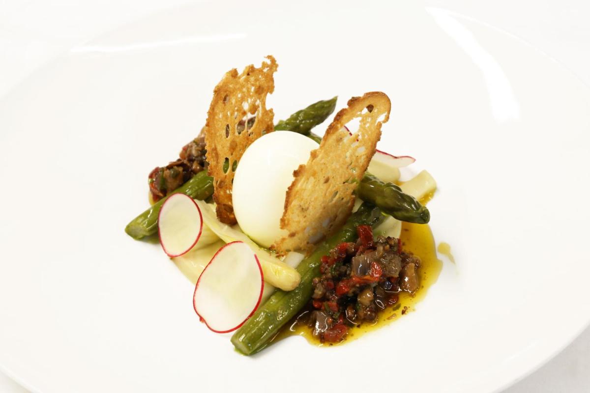 Chateau des Ducs de Joyeuse, BW Signature Collection