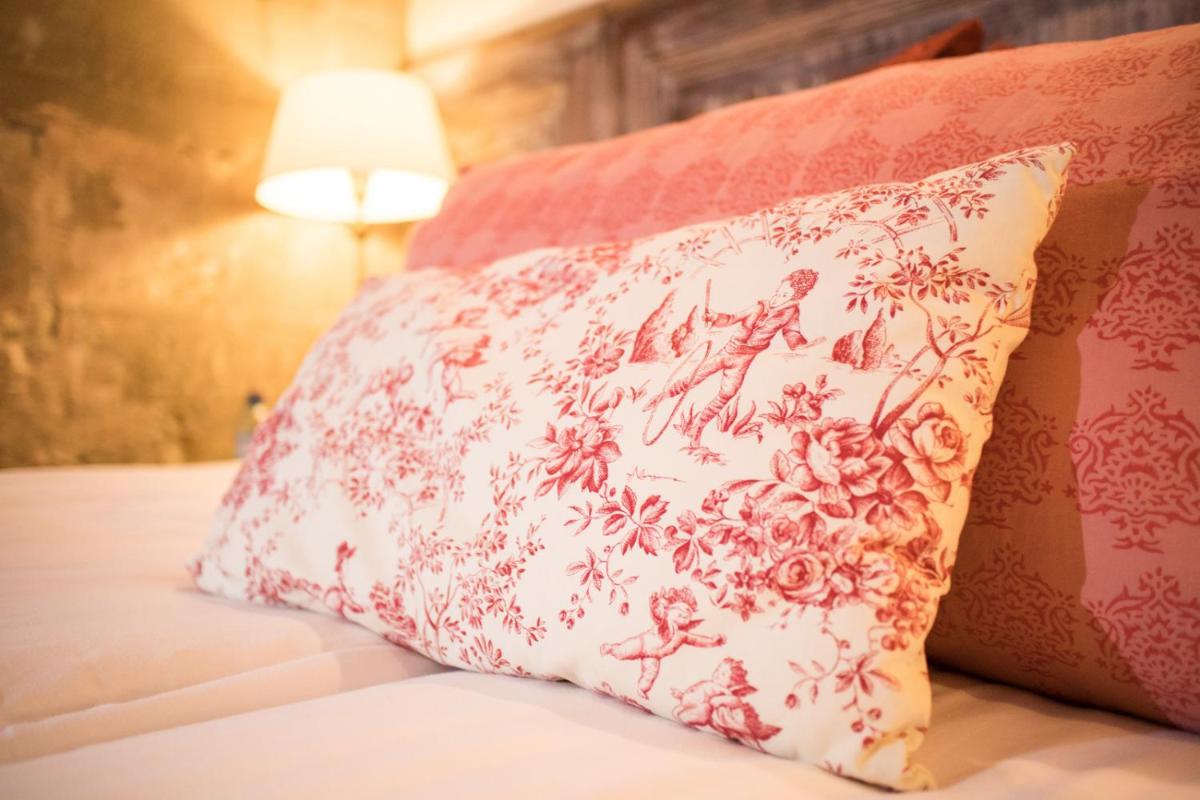 Chateau des Ducs de Joyeuse, BW Signature Collection