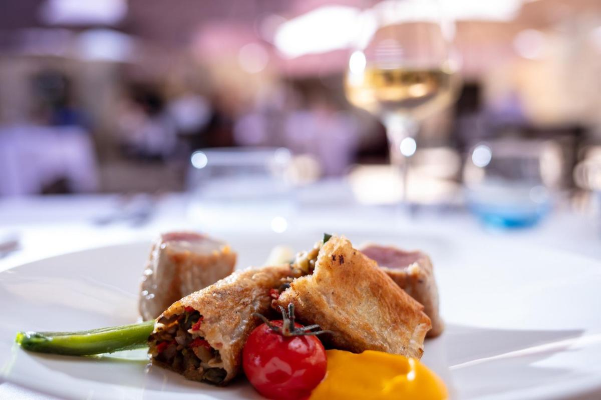 Chateau des Ducs de Joyeuse, BW Signature Collection