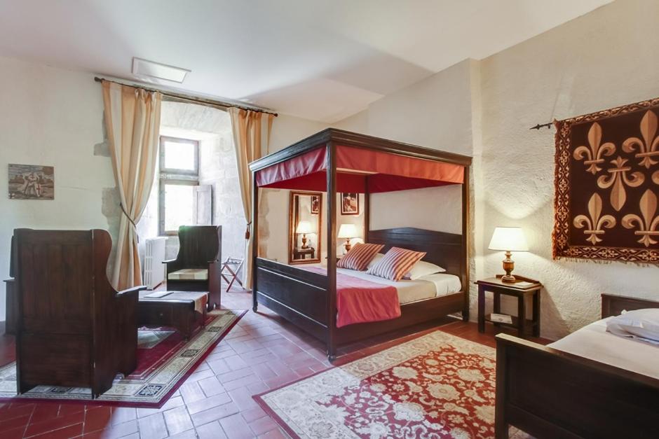 Chateau des Ducs de Joyeuse, BW Signature Collection