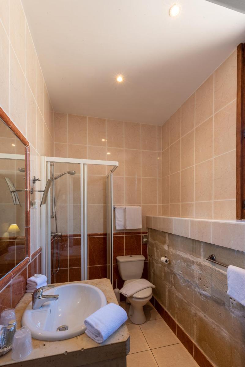 Chateau des Ducs de Joyeuse, BW Signature Collection