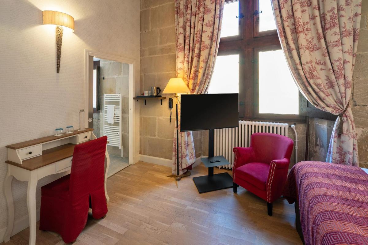 Chateau des Ducs de Joyeuse, BW Signature Collection