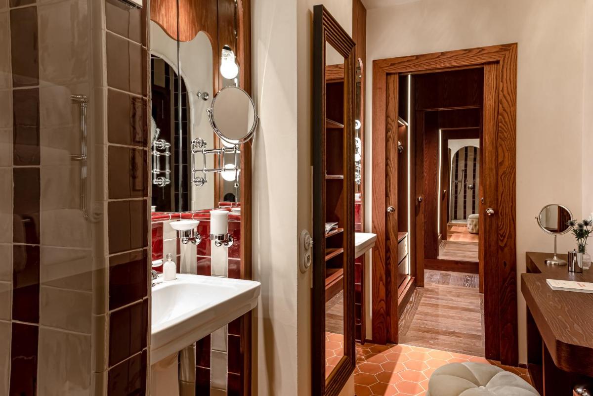 Château des Fleurs Hôtel & Spa Paris