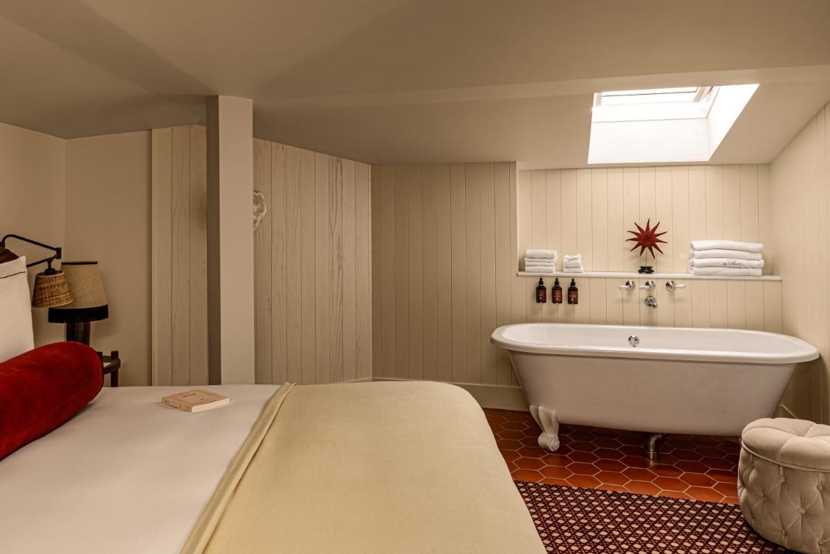 Château des Fleurs Hôtel & Spa Paris