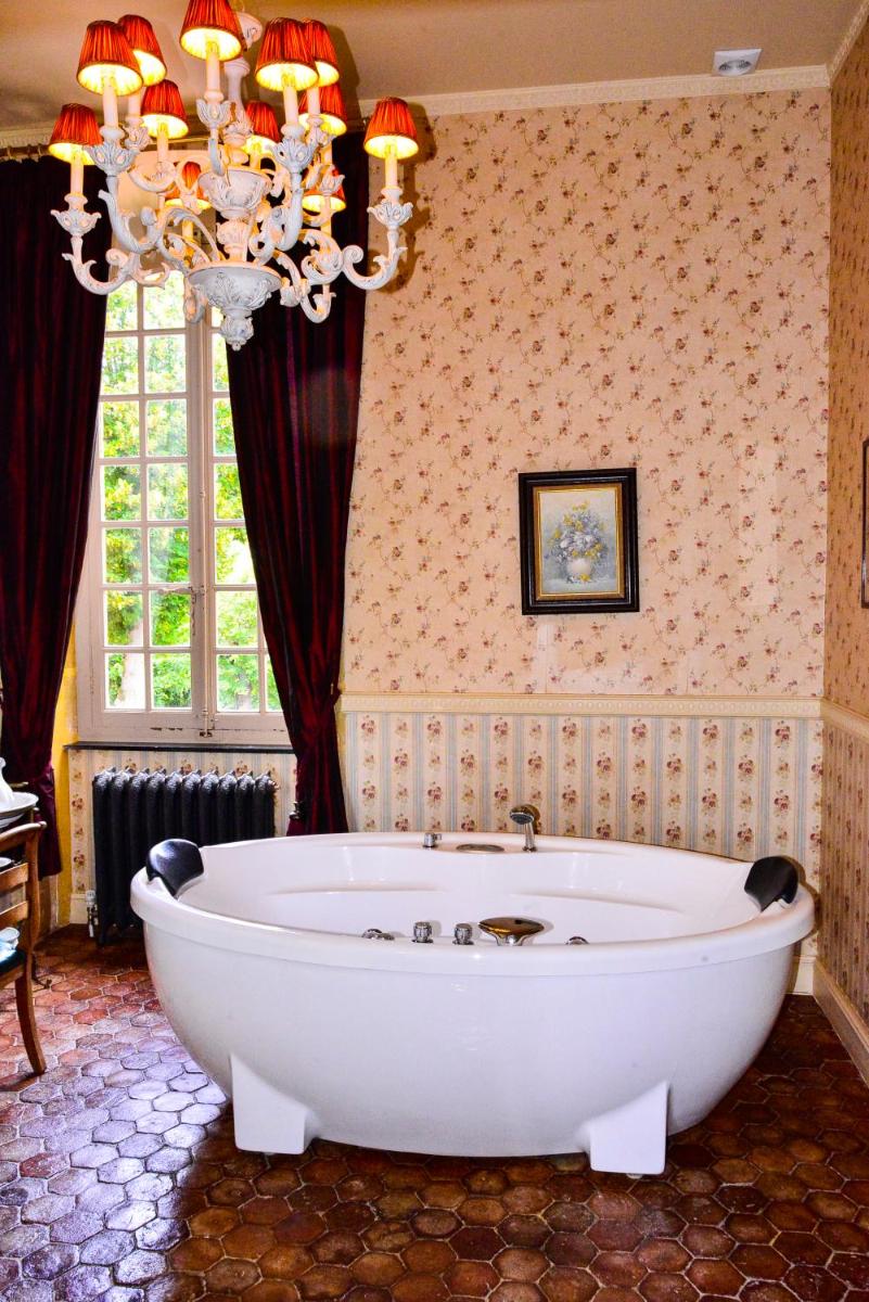 Chateau d'Origny, Chambres d'hotes et Restaurant Gastronomique
