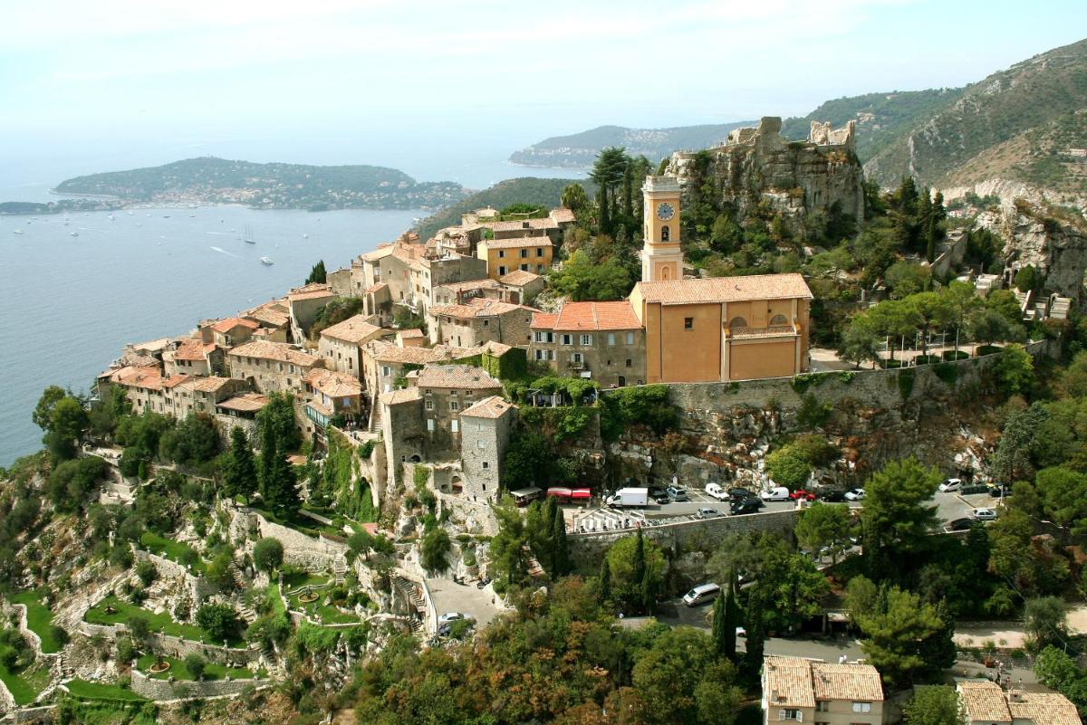 Chateau Eza