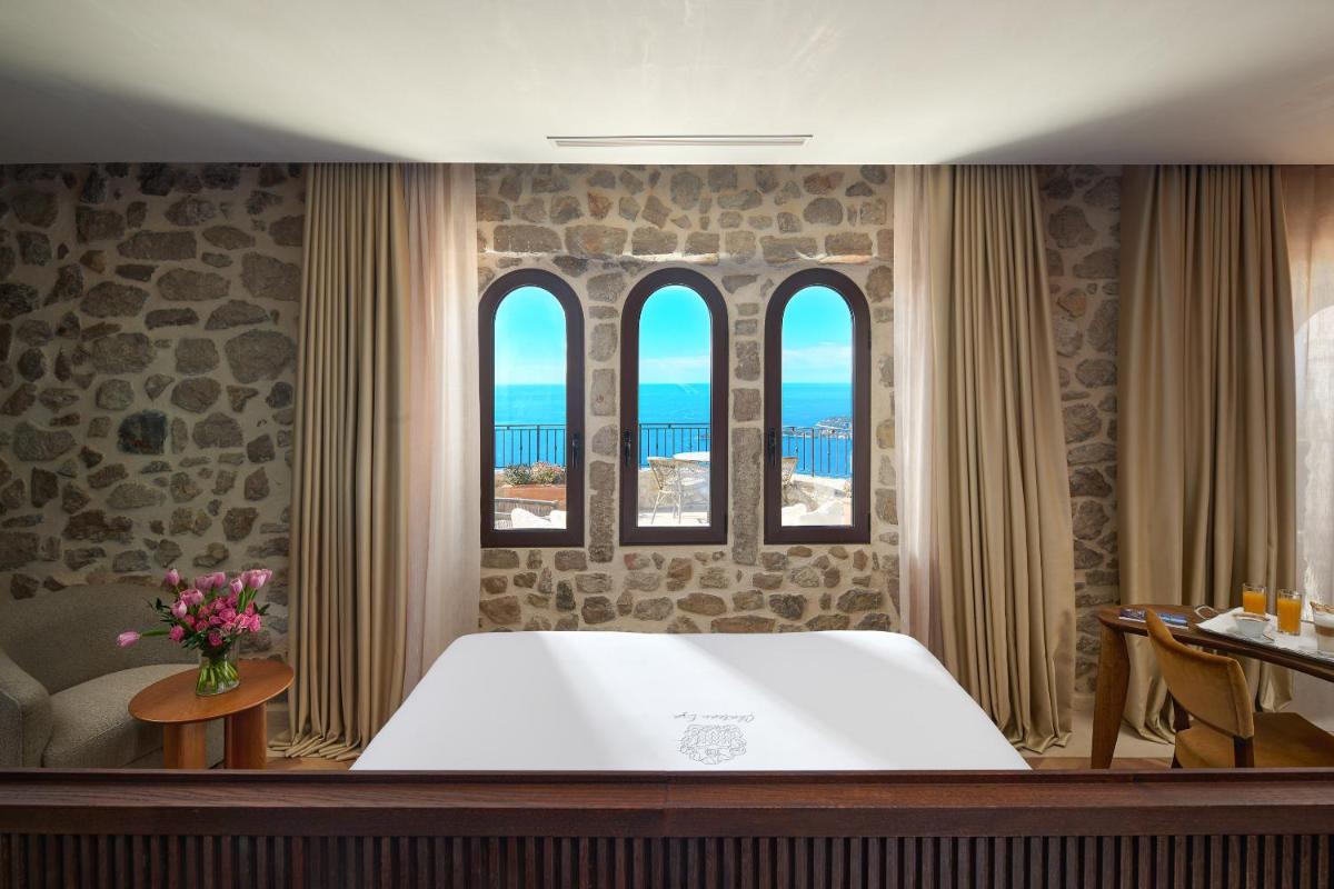 Chateau Eza