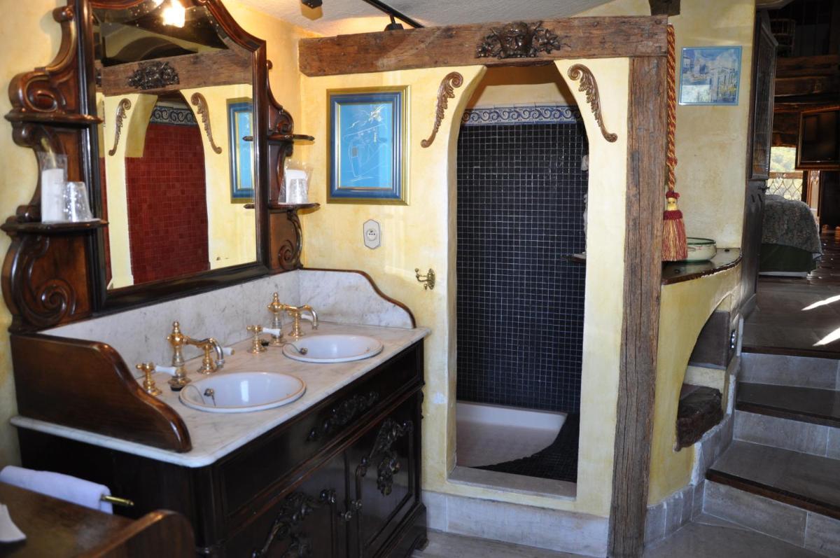 Château Hôtel La Vignette Haute