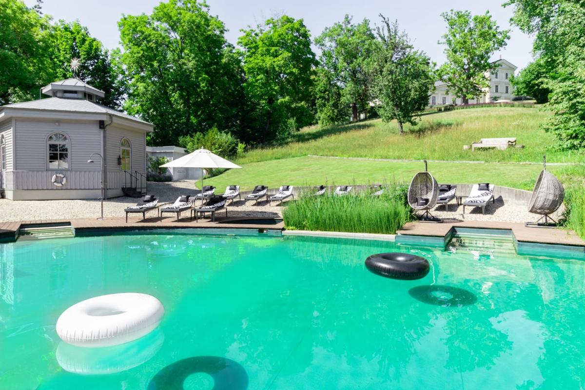 Chateau Mcely